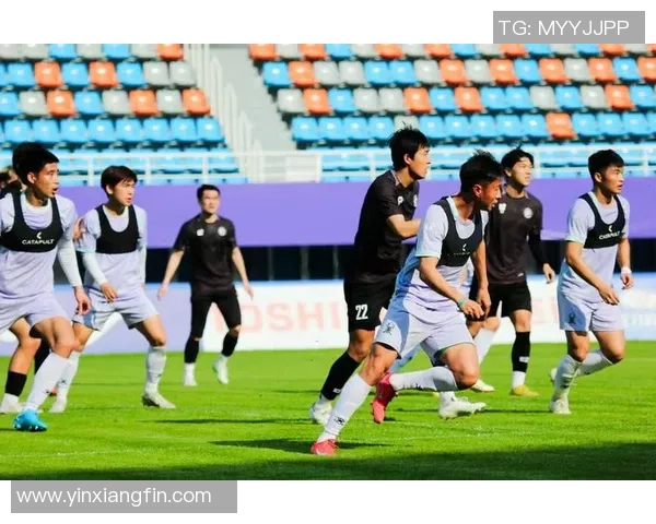 退役后如何继续热爱足球探索新的人生道路与职业选择